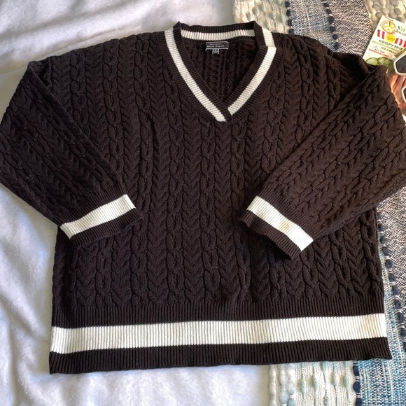 Blue Blush Oversized Cable-Knit Sweater - M - Picture 1 of 5